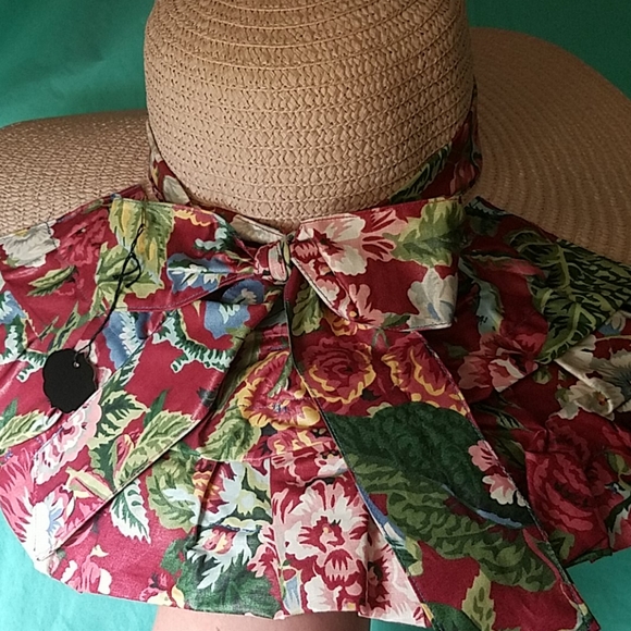 Floral floppy beach hat - Picture 9 of 12